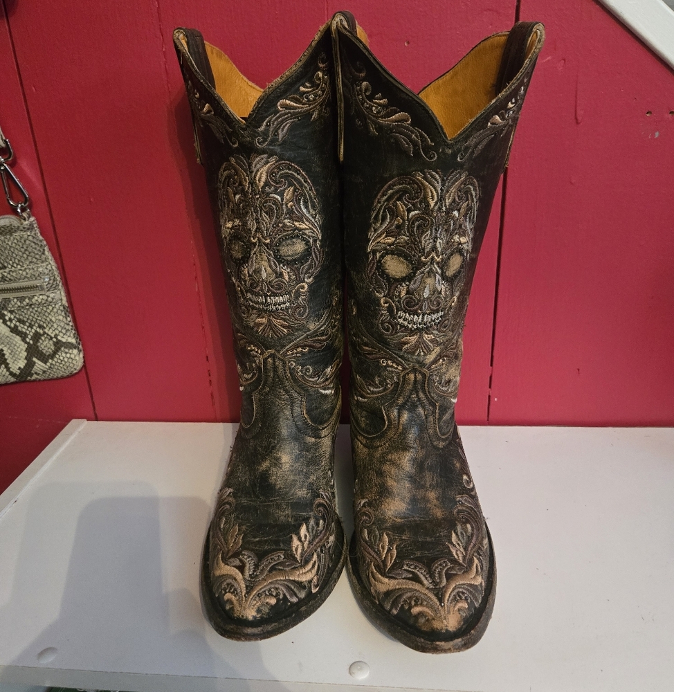 Old Gringo Leather Embroidered Skull Boots